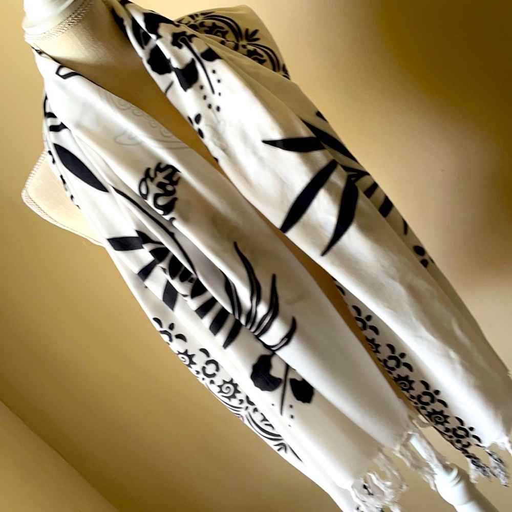 NBW Tropical Fringe Scarf